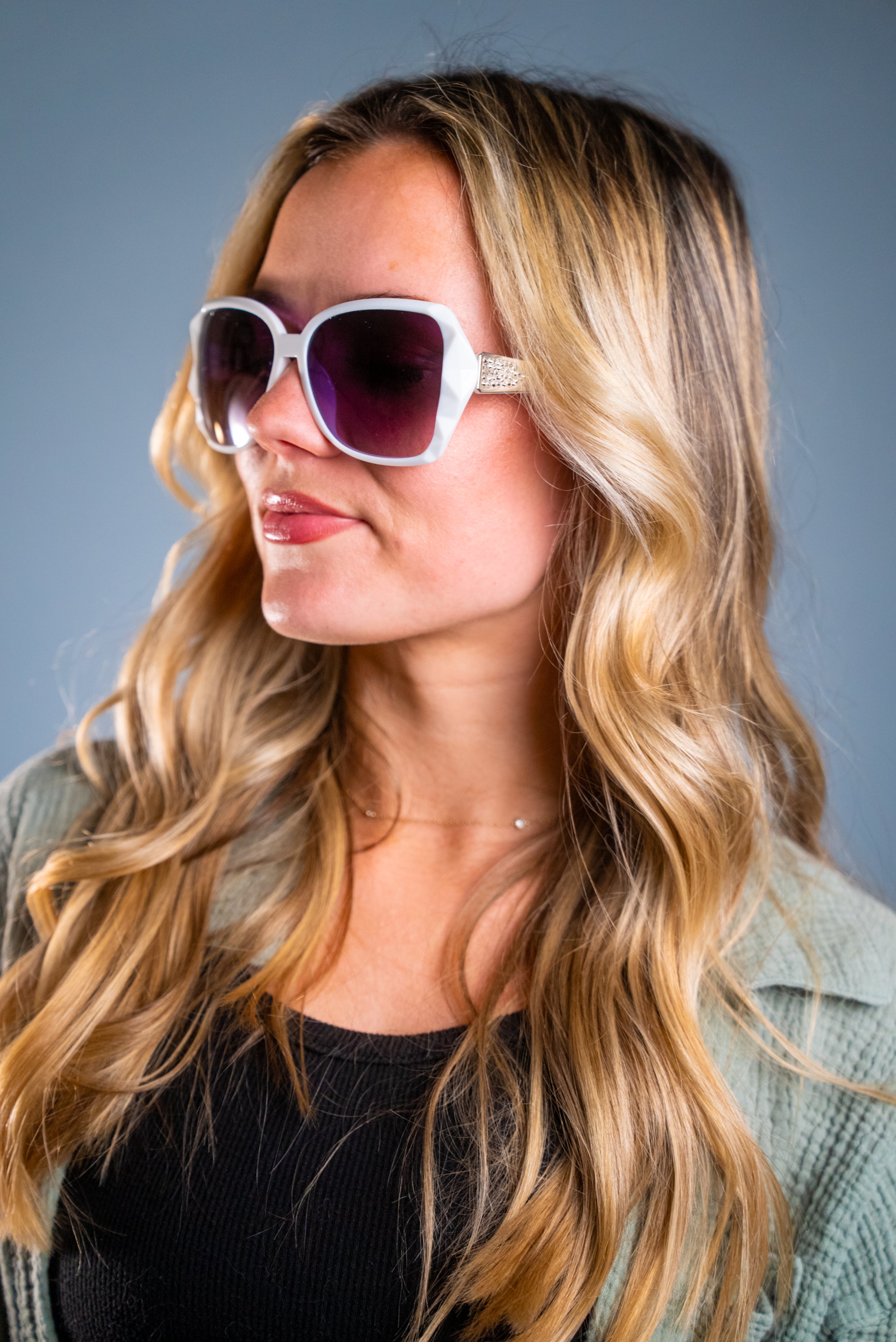 LADYBOSS SUNGLASSES - MAVENS (White)-4